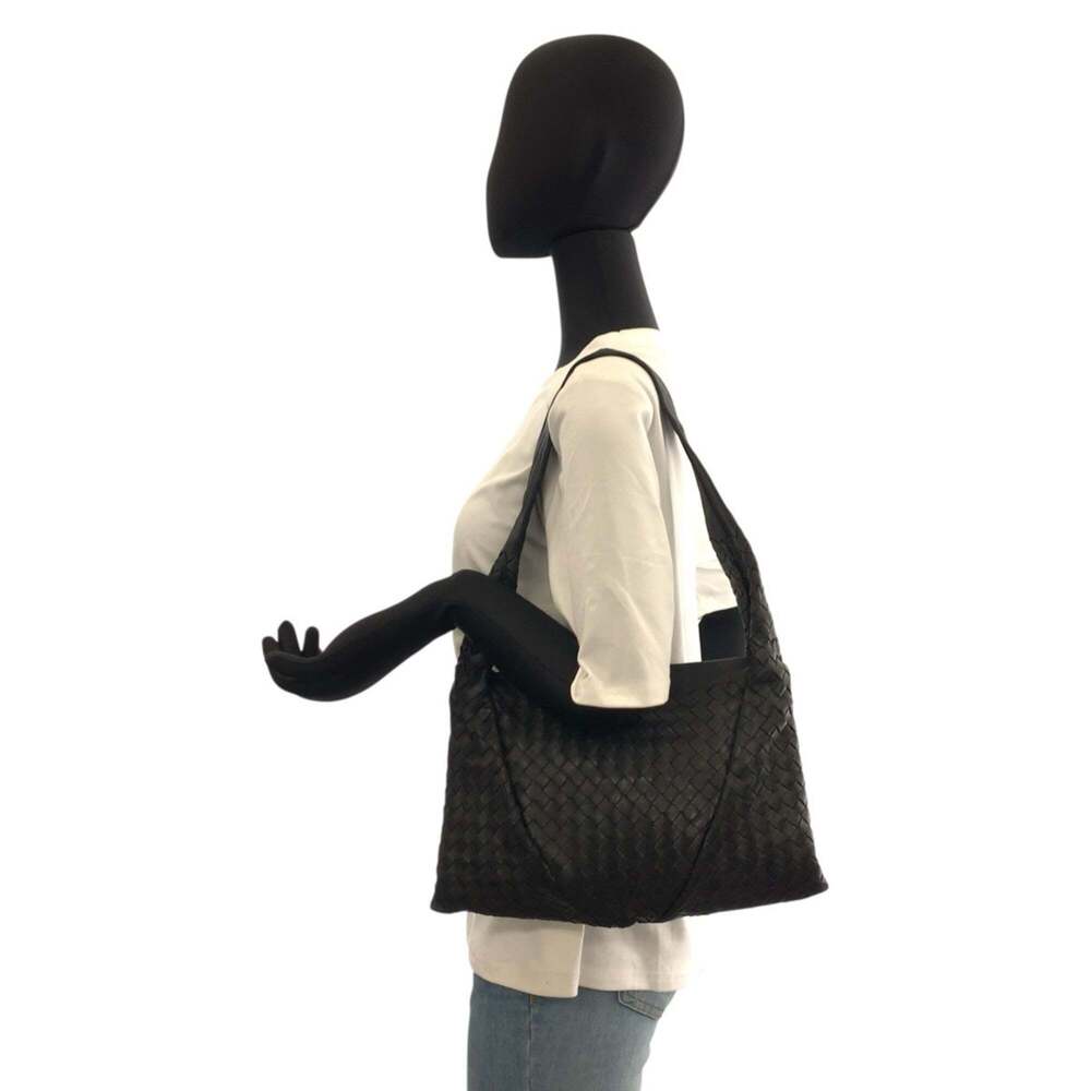 BOTTEGA VENETA Black Leather Intrecciato Shoulder Bag - Picture 7 of 10